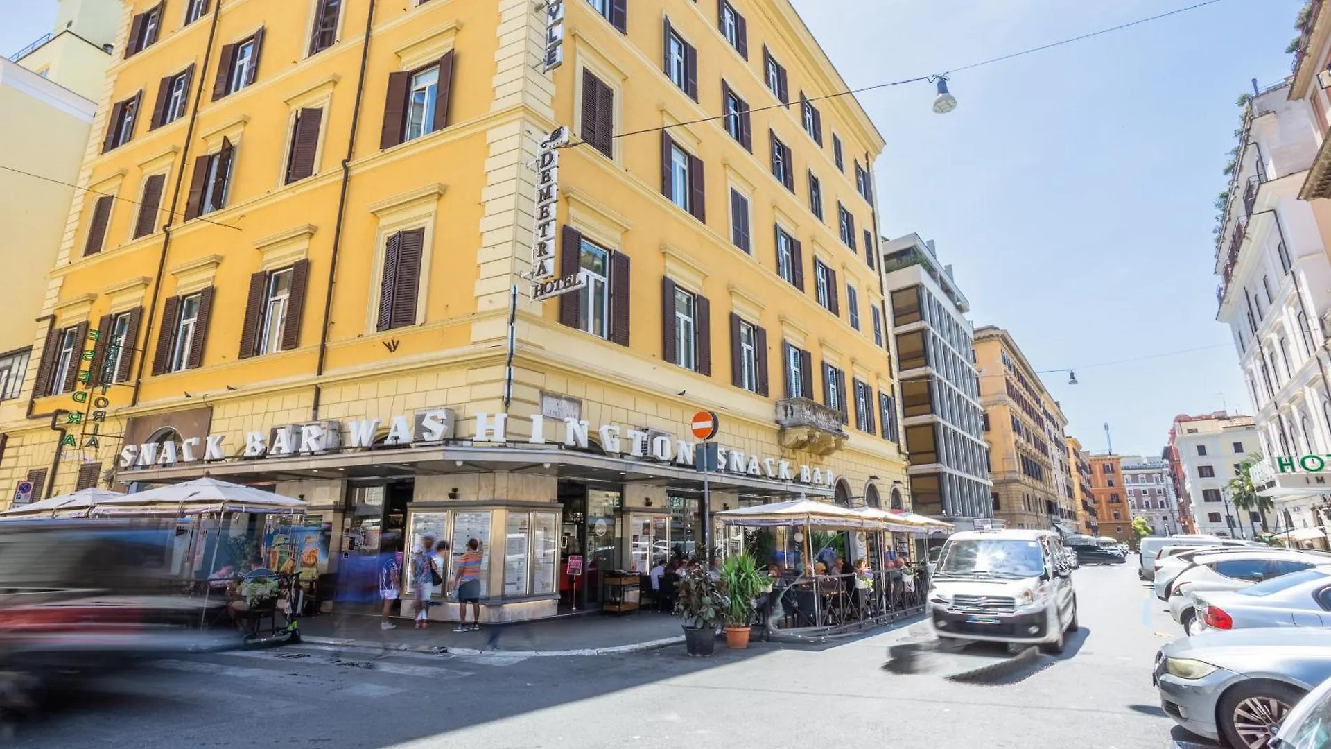 Opera Theater Relais Otel Roma Konukevi