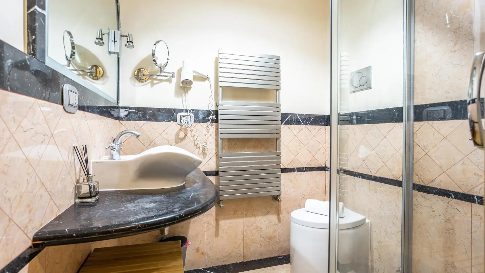 Opera Theater Relais Otel Roma İtalya